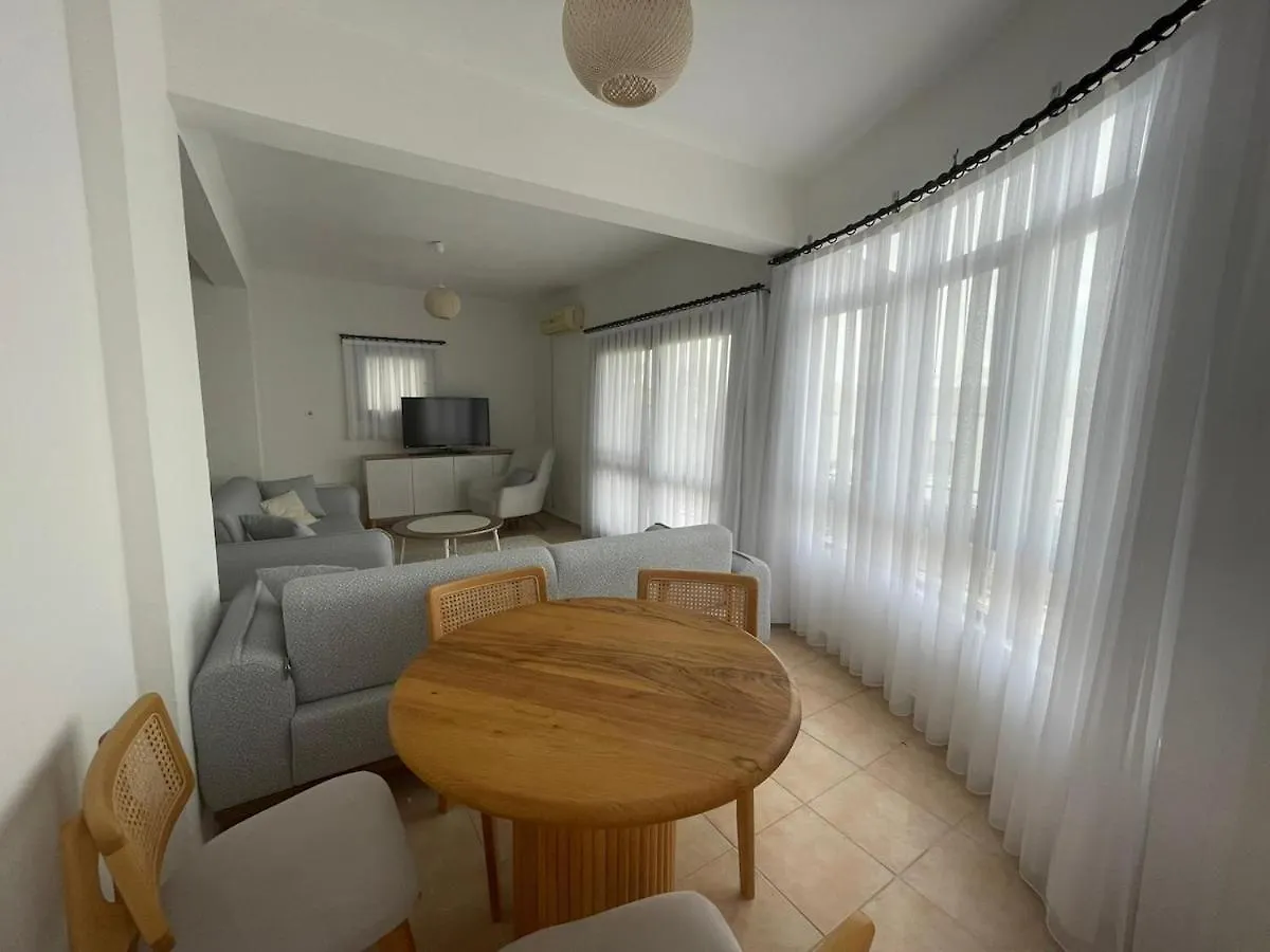 Spacious Apartment Turgutreis